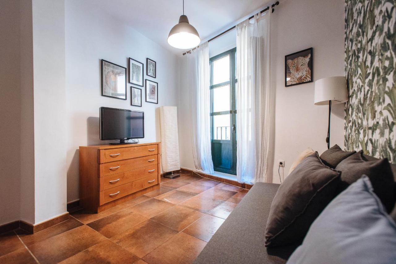 Apartamento Homeyseville- Bright At Santa Cruz 6 Pax, Parking Optional