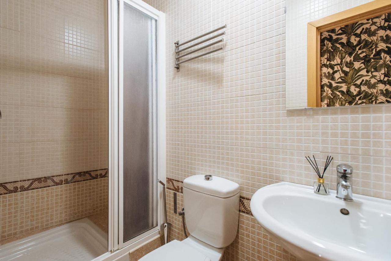 Homeyseville- Bright At Santa Cruz 6 Pax, Parking Optional Apartamento