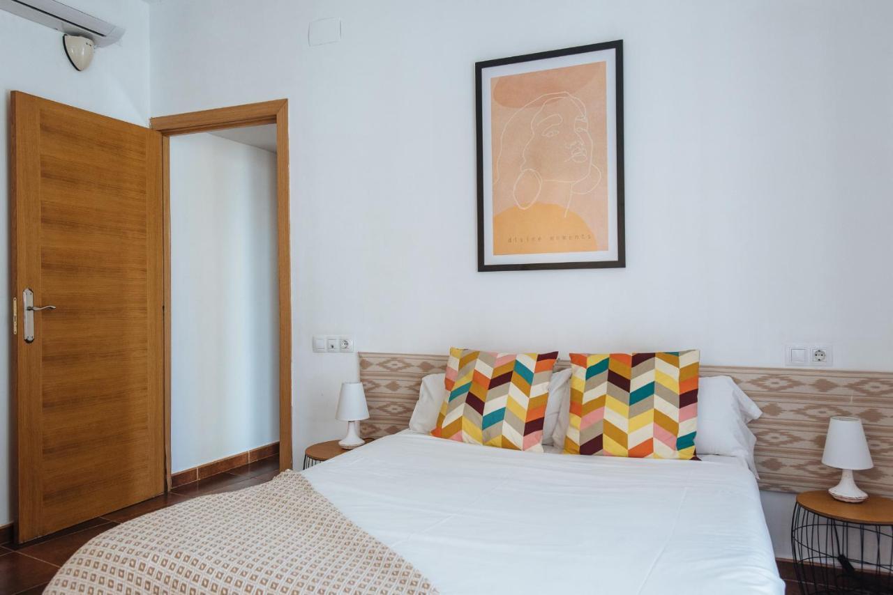 Homeyseville- Bright At Santa Cruz 6 Pax, Parking Optional Sevilla