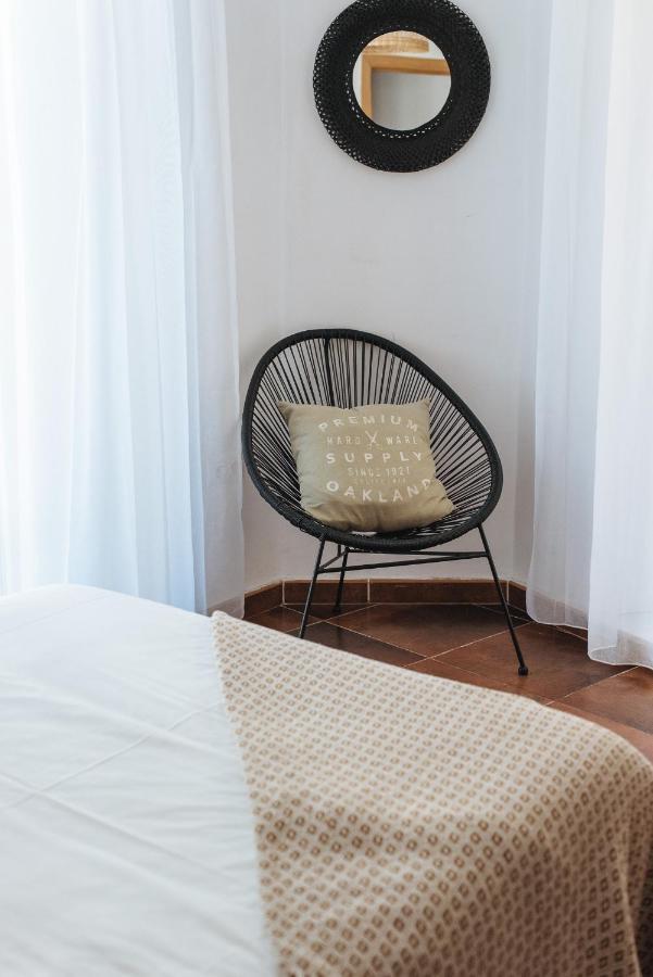 Homeyseville- Bright At Santa Cruz 6 Pax, Parking Optional Sevilla